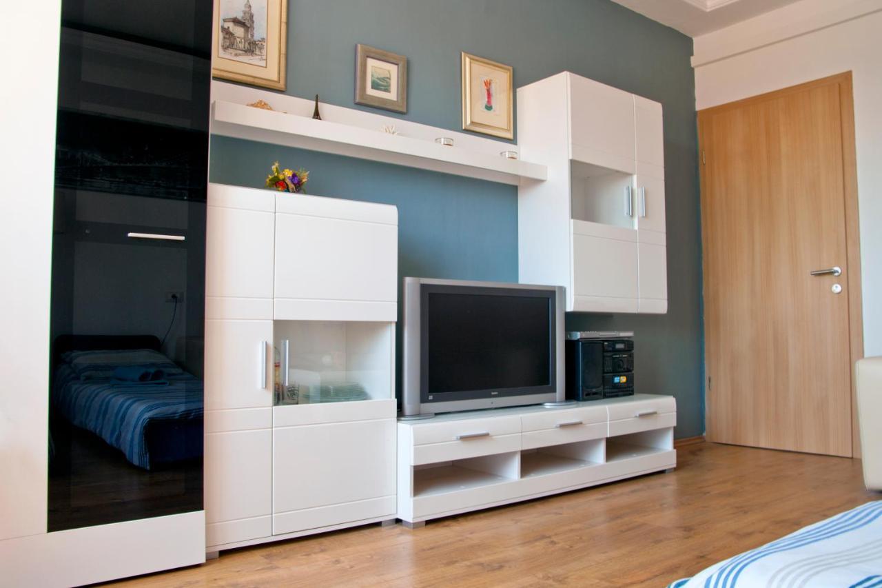 Apartment Port View-5 Min From Center Split Extérieur photo